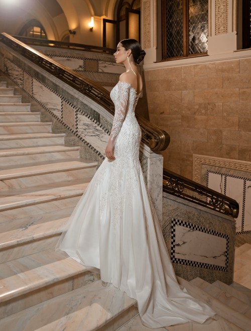 https://elisebride.ro/images/stories/virtuemart/product/14 Cecilia       (3).jpg